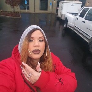 Meet your Posher, Leah